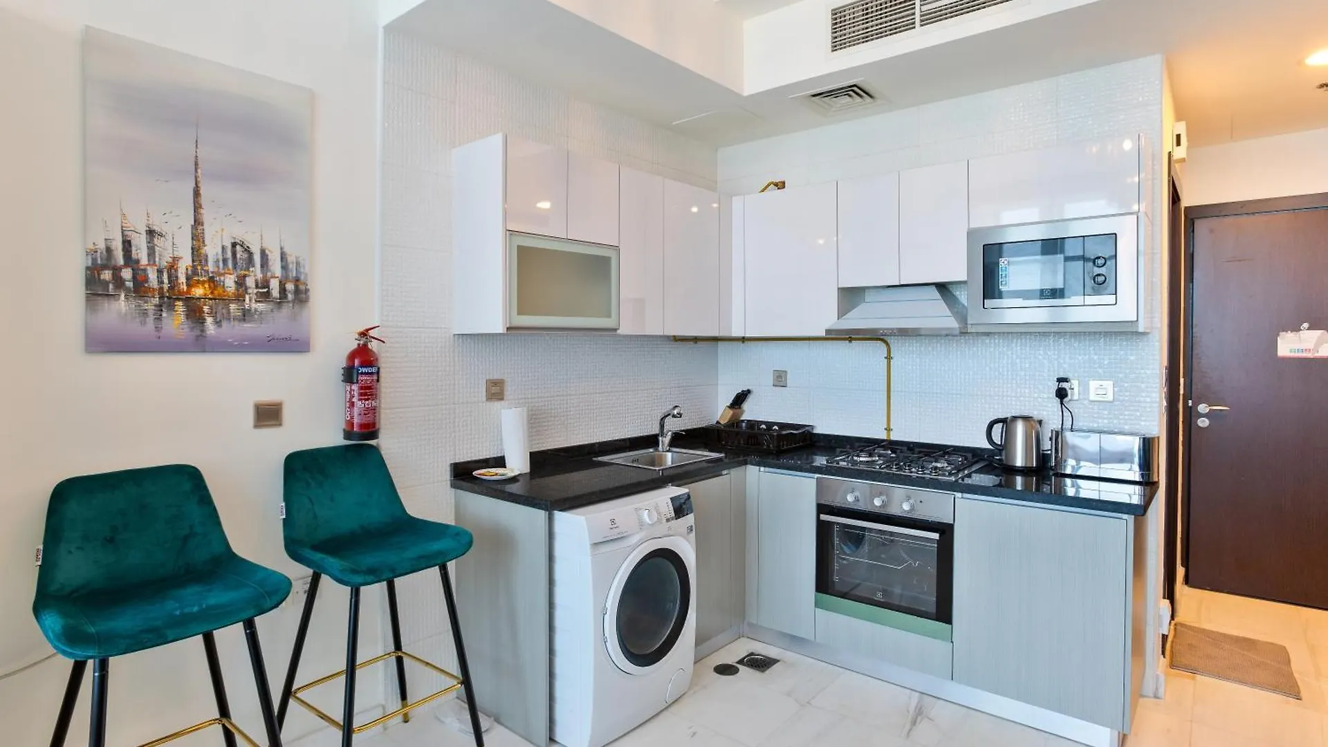 High Floor Studio With Burj Khalifa And Skyline View Apartment Dubai United Arab Emirates
